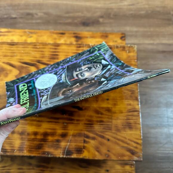 Vintage 1999 The Faithful Friend Paperback Book - Picture 9 of 9